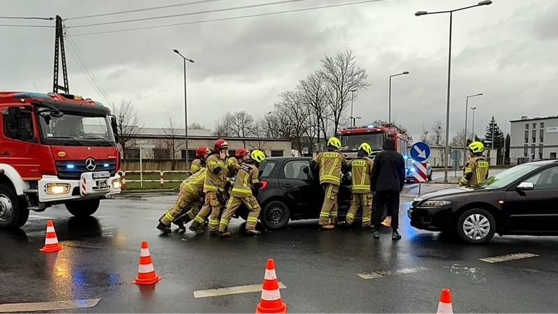 Kolizja na Średzkiej z Rabowicką