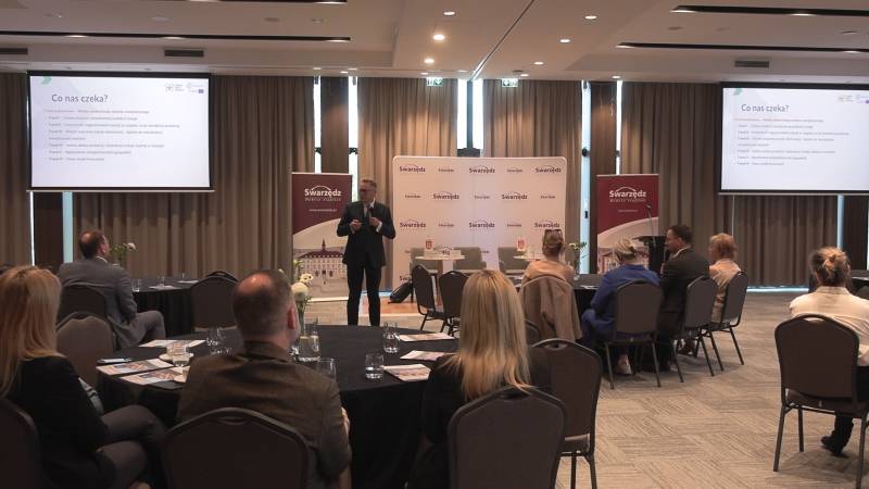 POROZMAWIAJMY O SWARZĘDZU