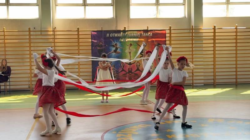 TANECZNA RYWALIZACJA W KOSTRZYNIE
